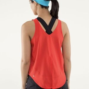 Lululemon Run: Featherweight Singlet Love Red